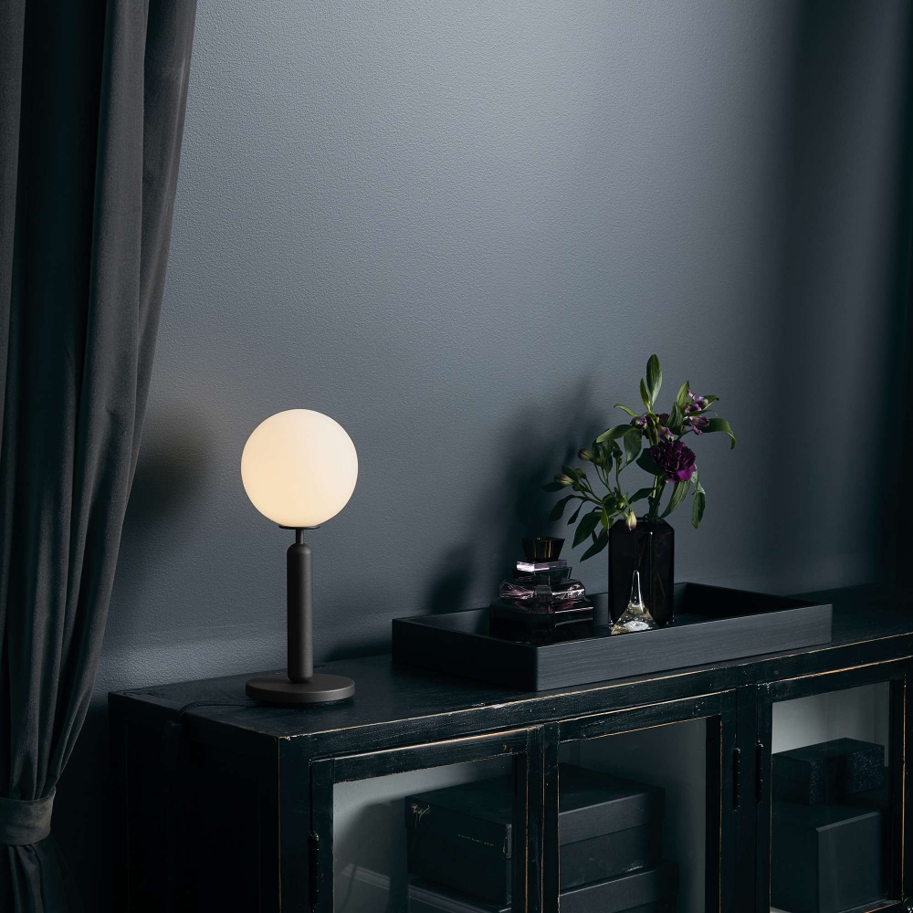 Nuura Miira table lamp
