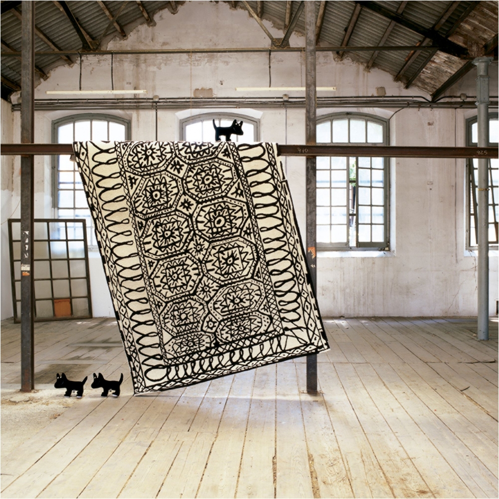 Nanimarquina Black on white Estambul rug