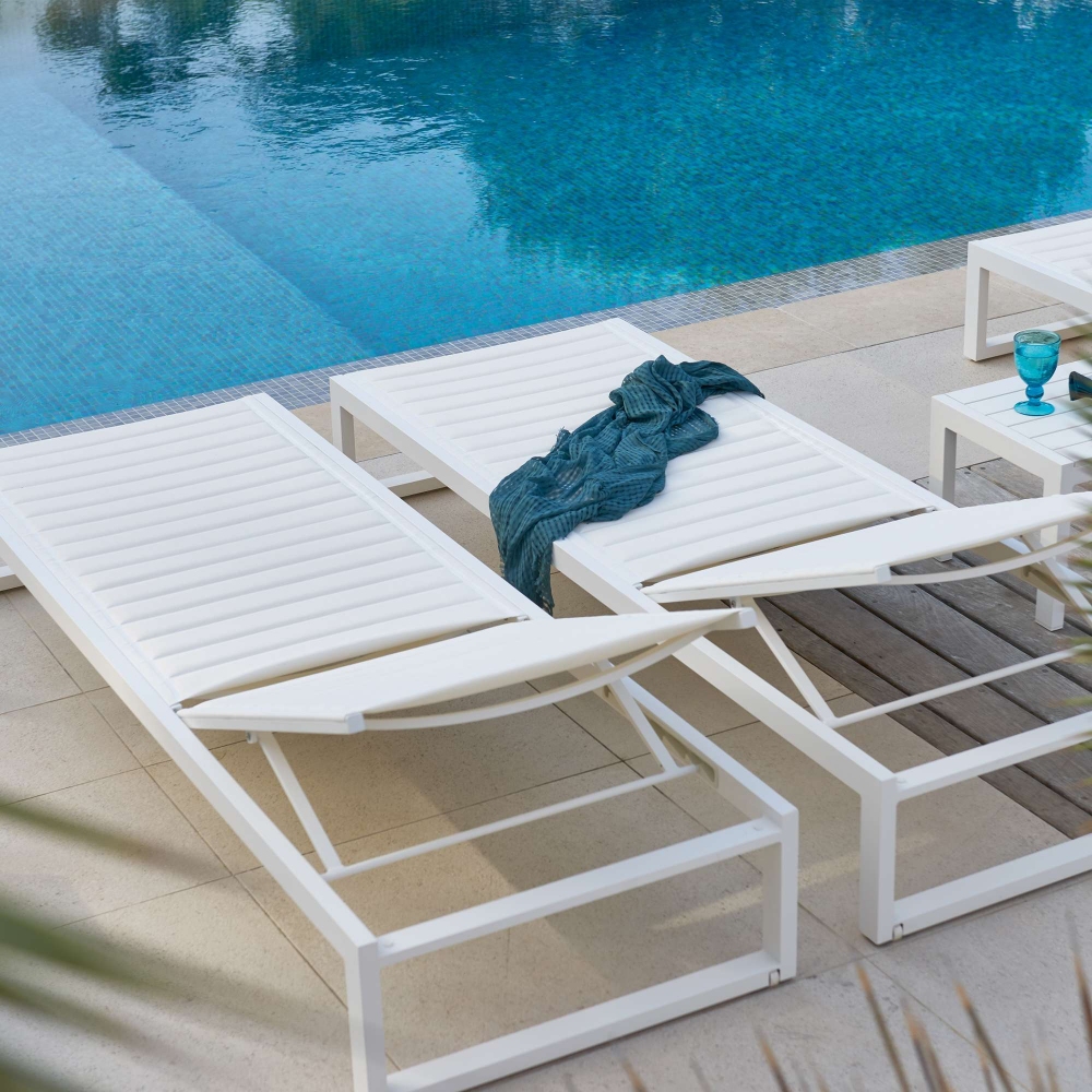 Diphano Metris lounger