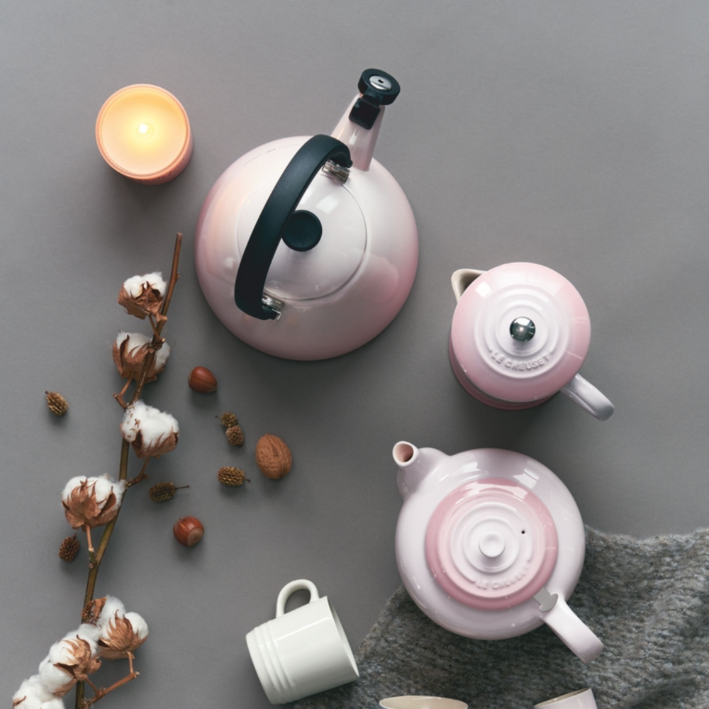 Le Creuset Kone Kettle