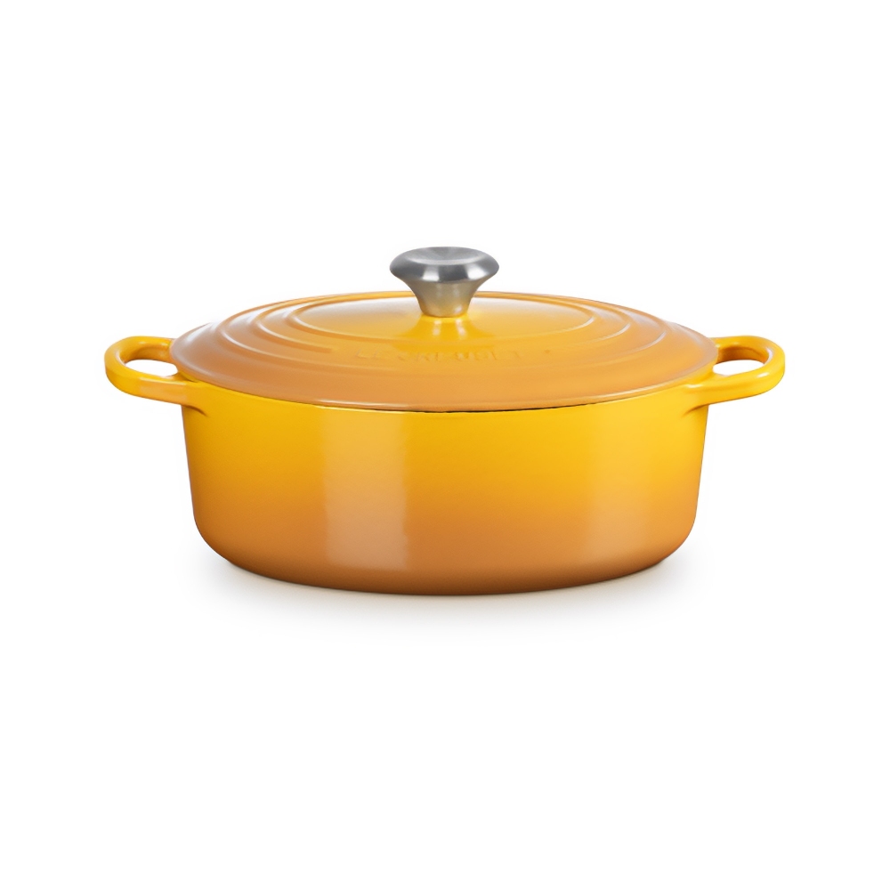 Le Creuset Evolution oval casserole...