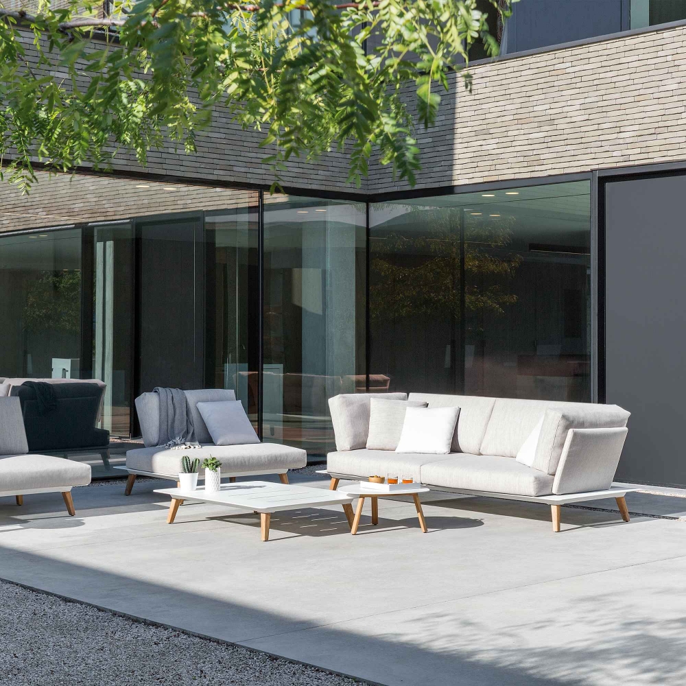 Diphano Link coffee table 120x92 cm