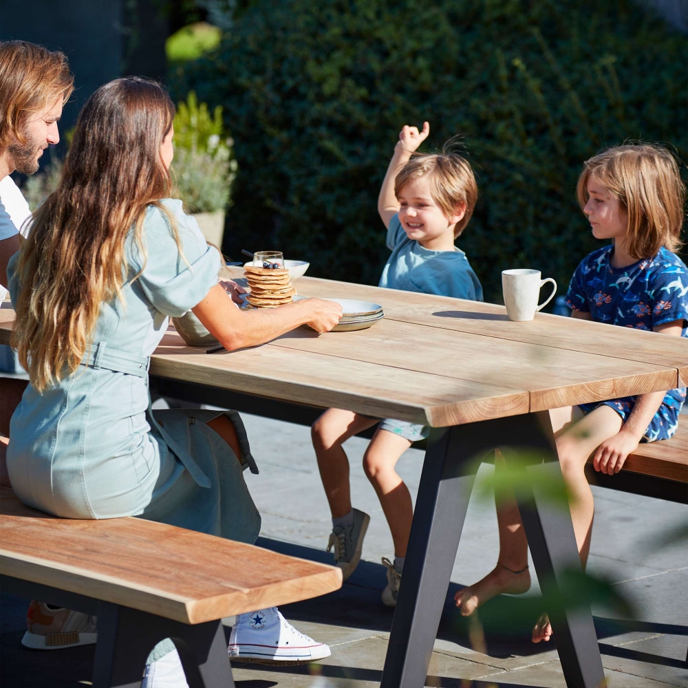 Diphano Pure Table 240x100 cm plus bench 240x40 cm