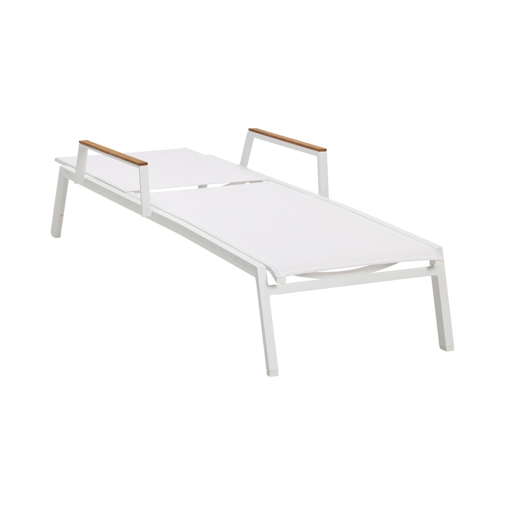 Diphano Selecta lounger with arm teak