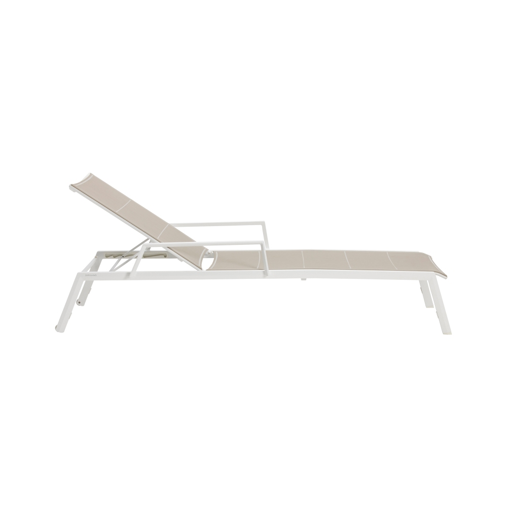 Diphano Selecta lounger with armrests