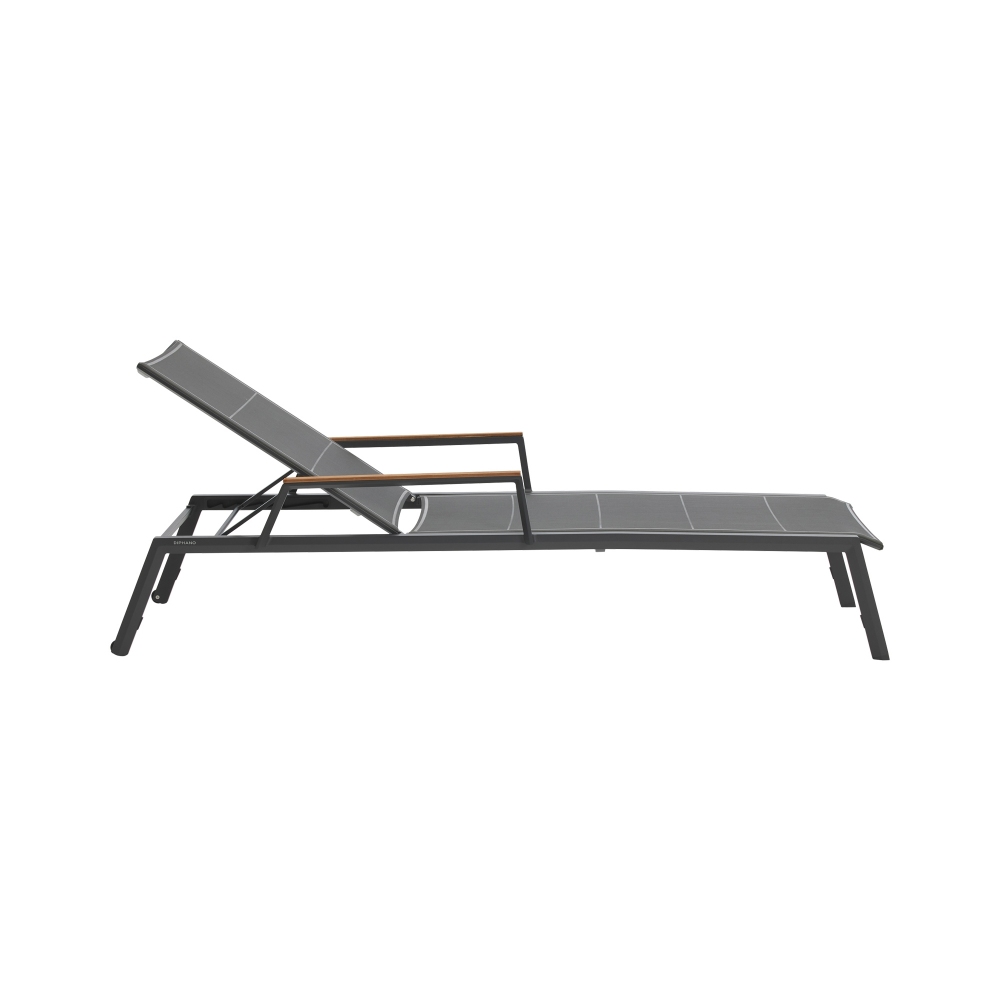 Diphano Selecta lounger with armrests