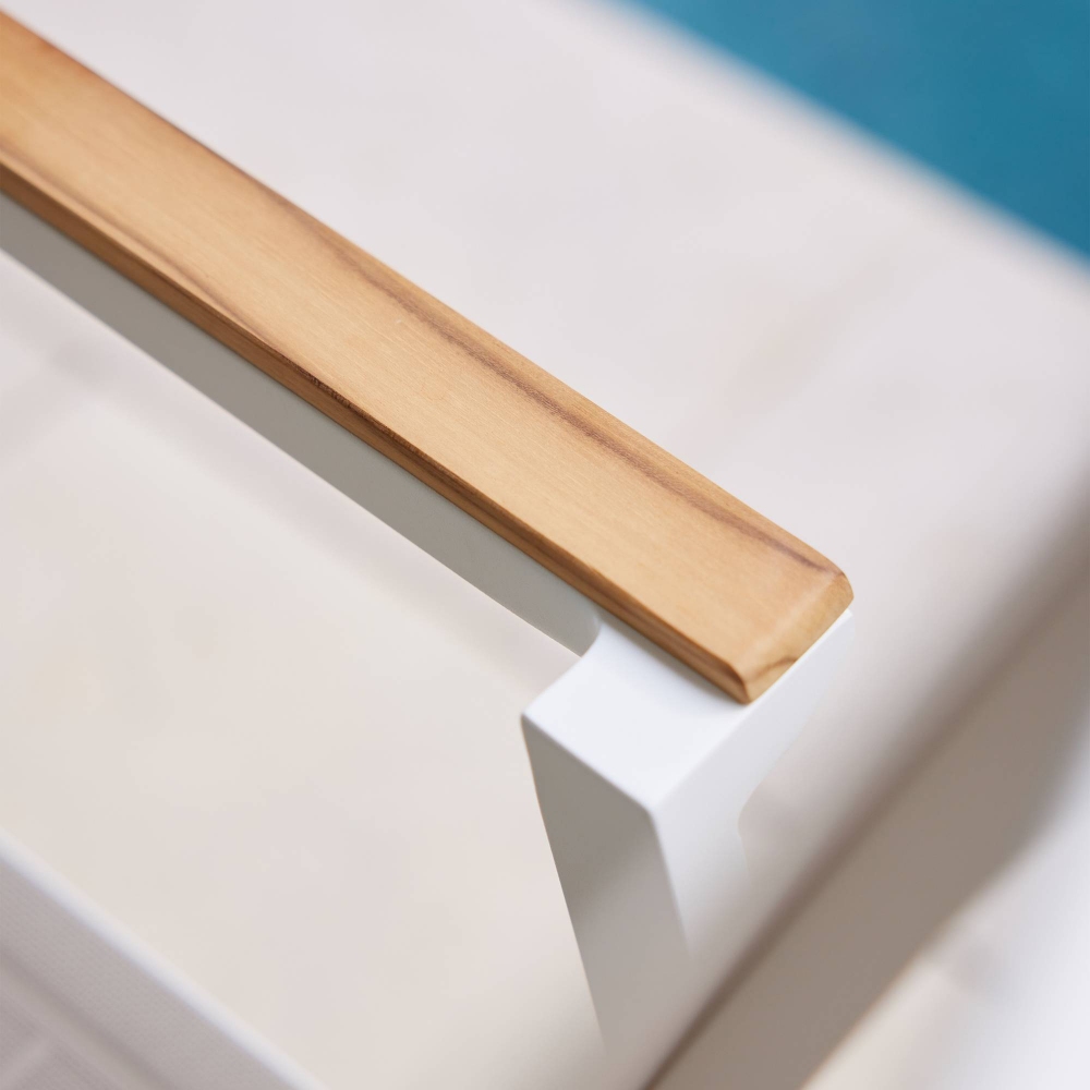 Diphano Poltrona con braccioli in teak Selecta