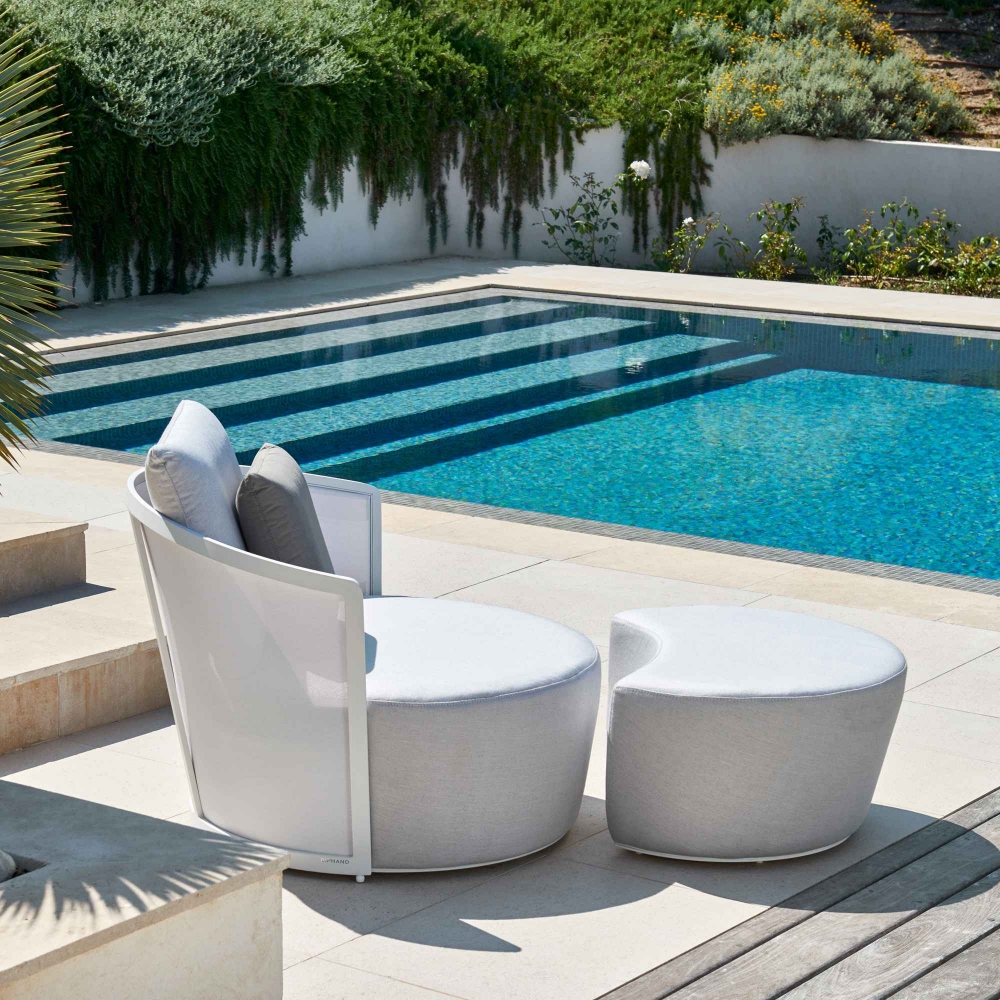 Diphano Cielo footstool with cushions