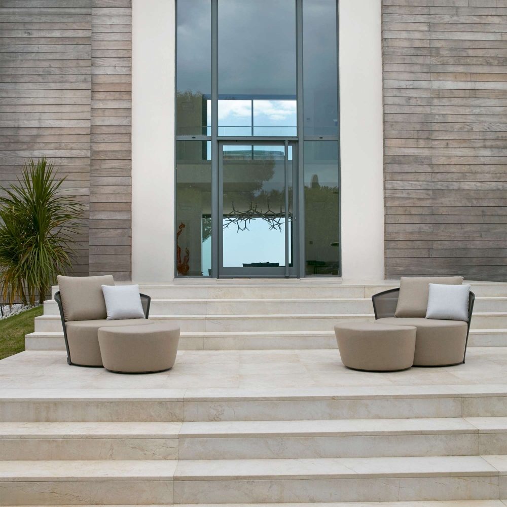 Diphano Cielo lounge chair with cushions