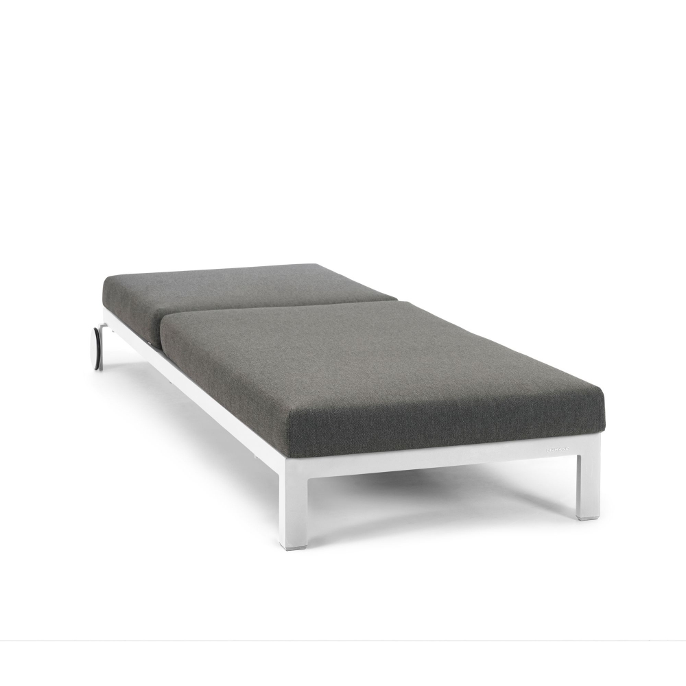 Diphano Cubic lounger with cushion