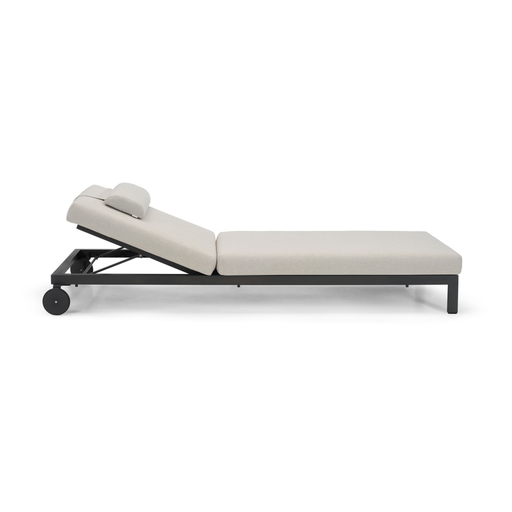 Diphano Cubic lounger with cushion
