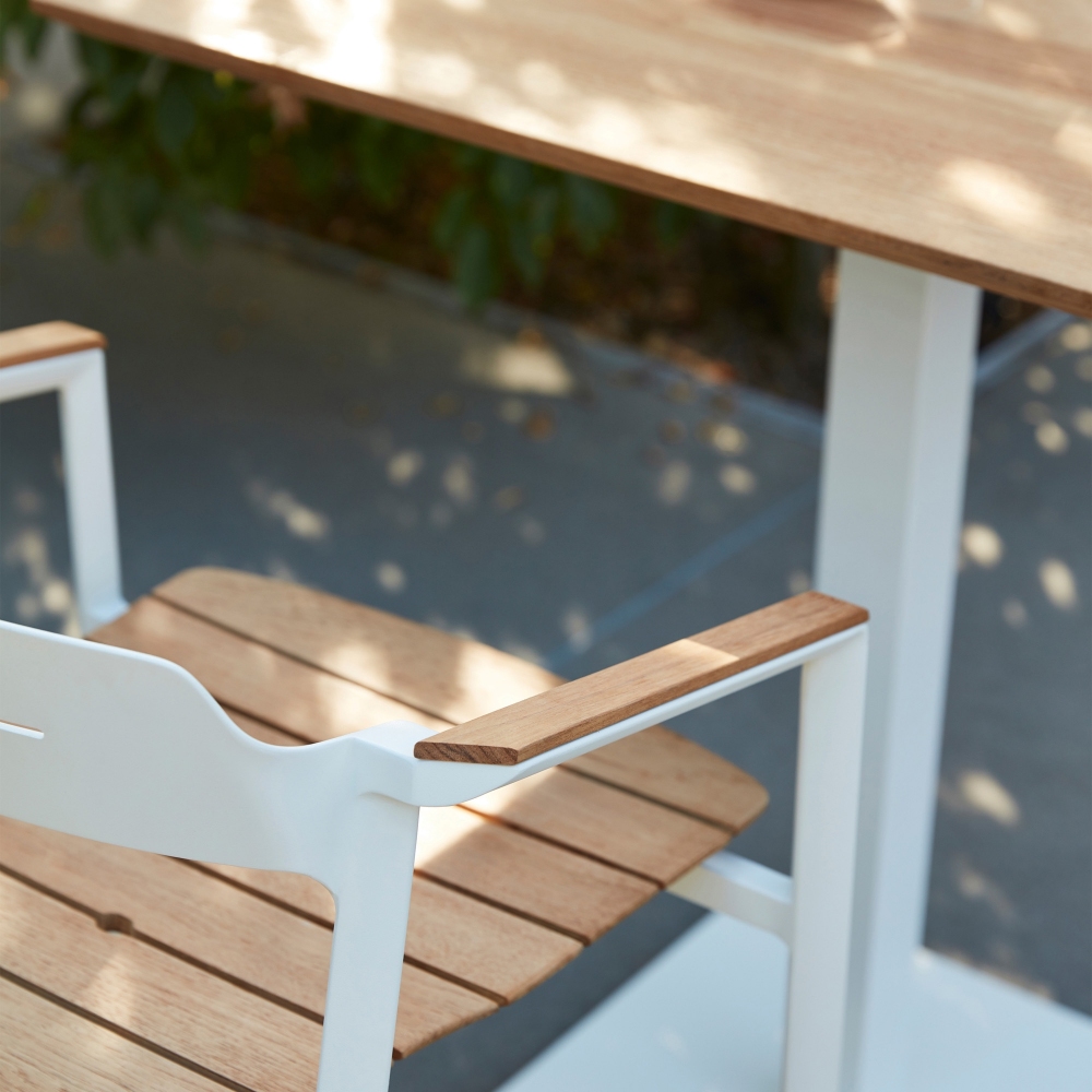 Diphano Icon dining armchair