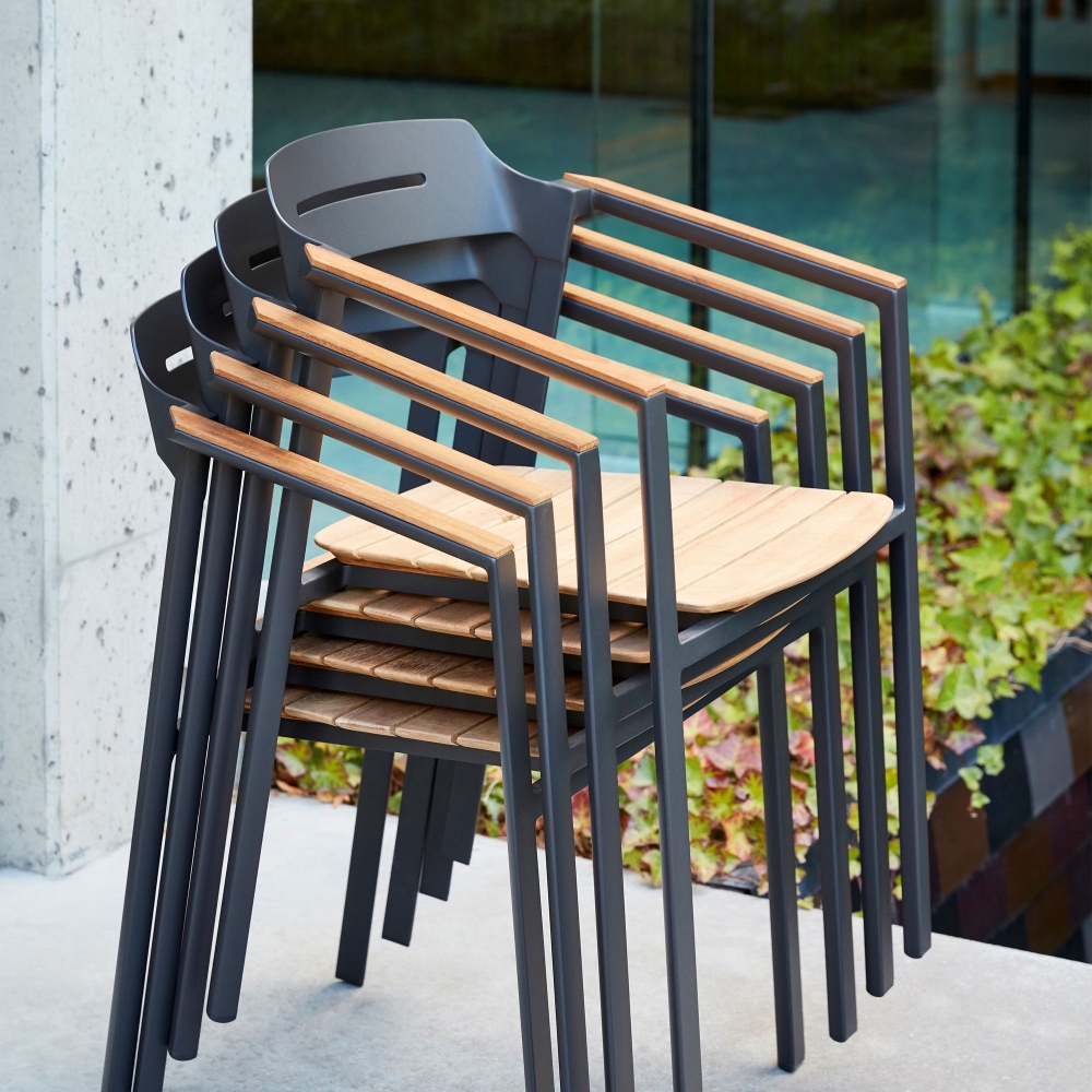 Diphano Icon dining armchair