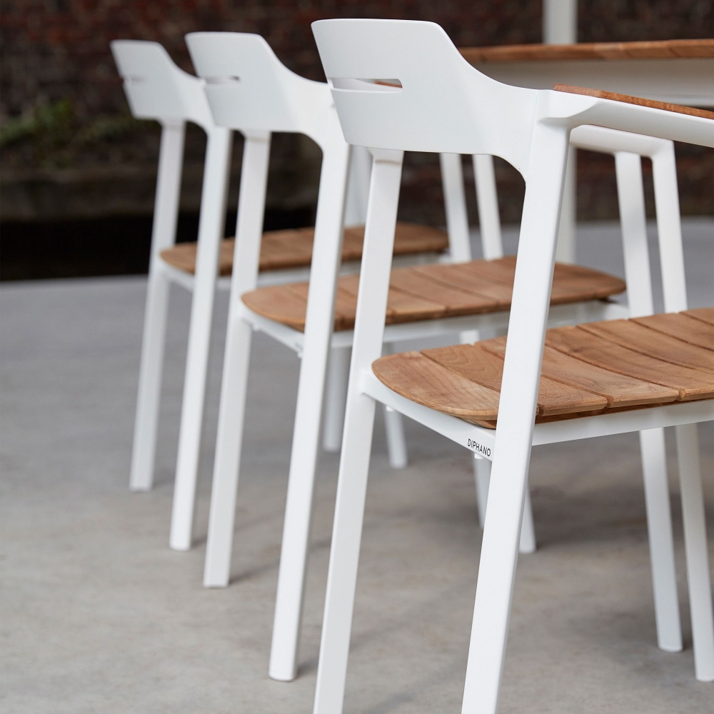 Diphano Icon dining armchair
