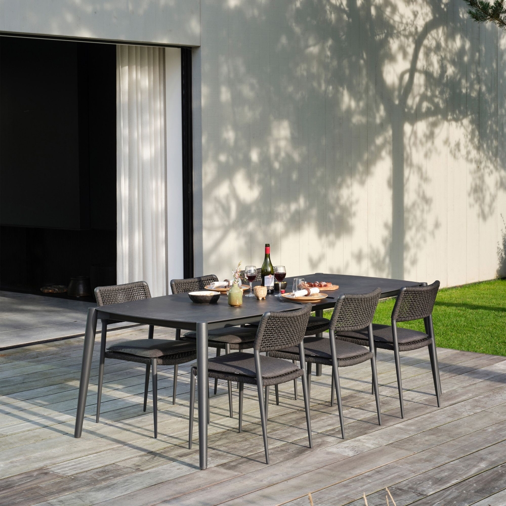 Diphano Icon dining table 226x104 cm 75h cm