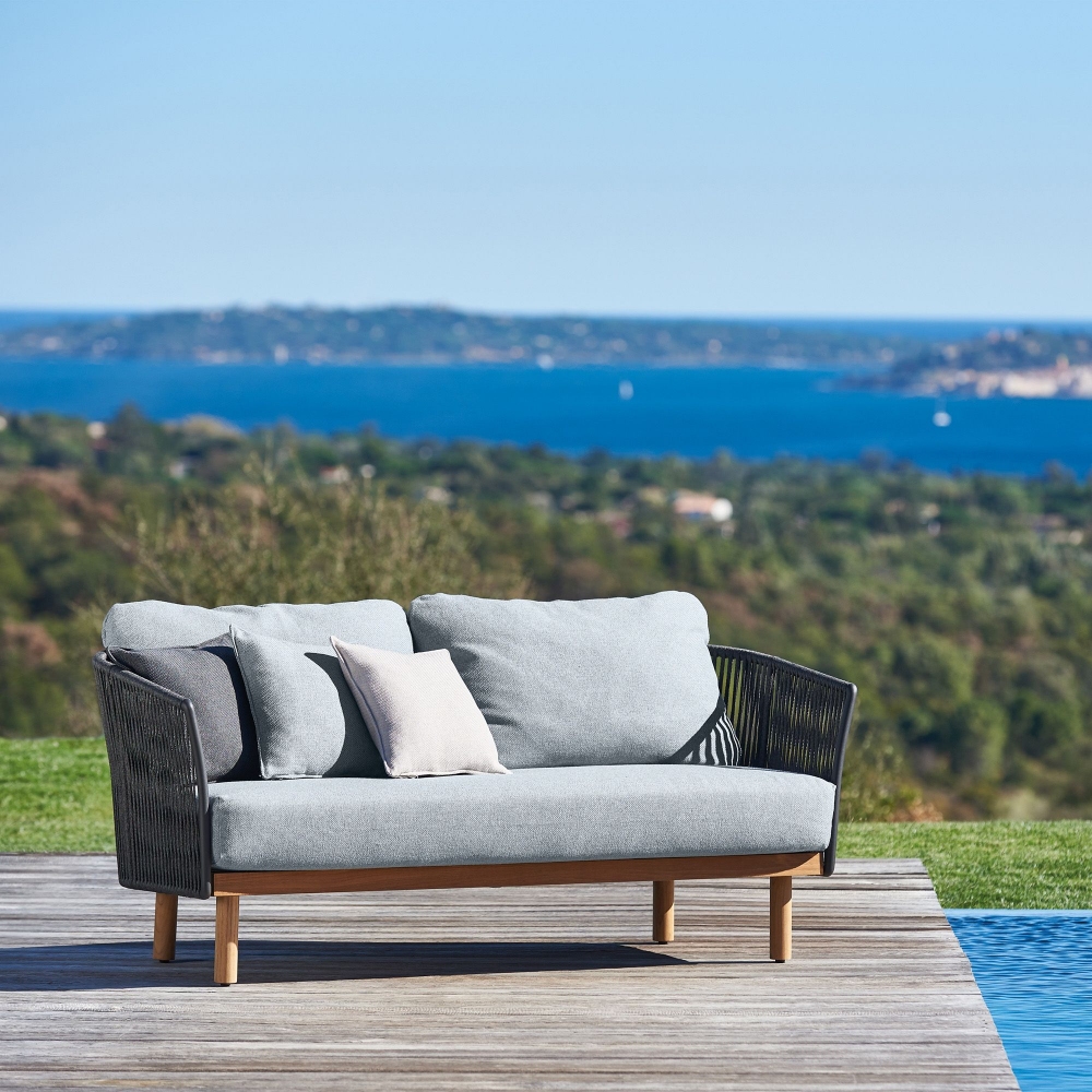 Diphano Newport two seater with cushions