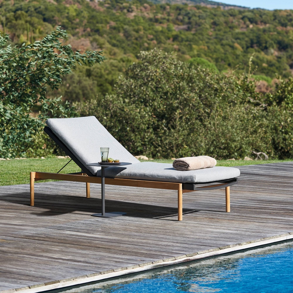 Diphano Newport lounger