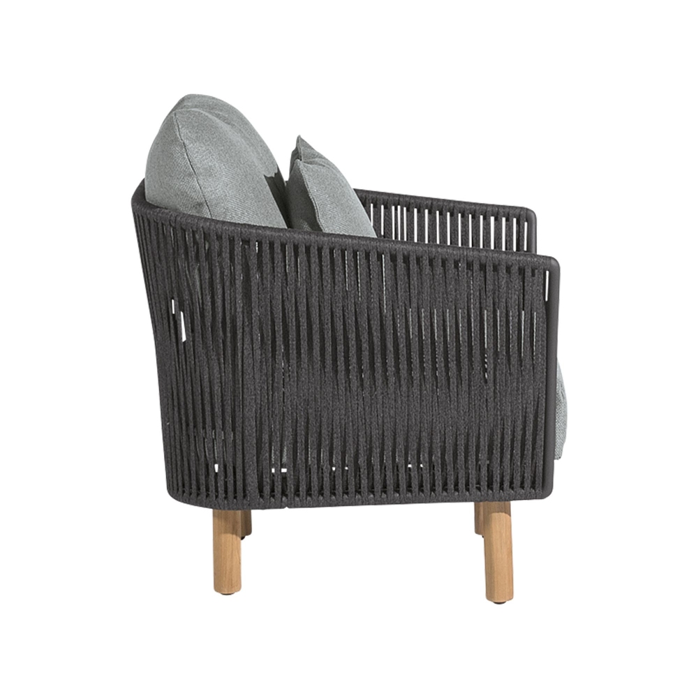 Diphano Poltrona con cuscini Newport