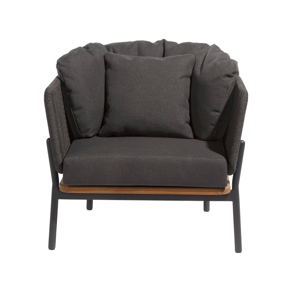 Diphano Omer lounge chair with cushions