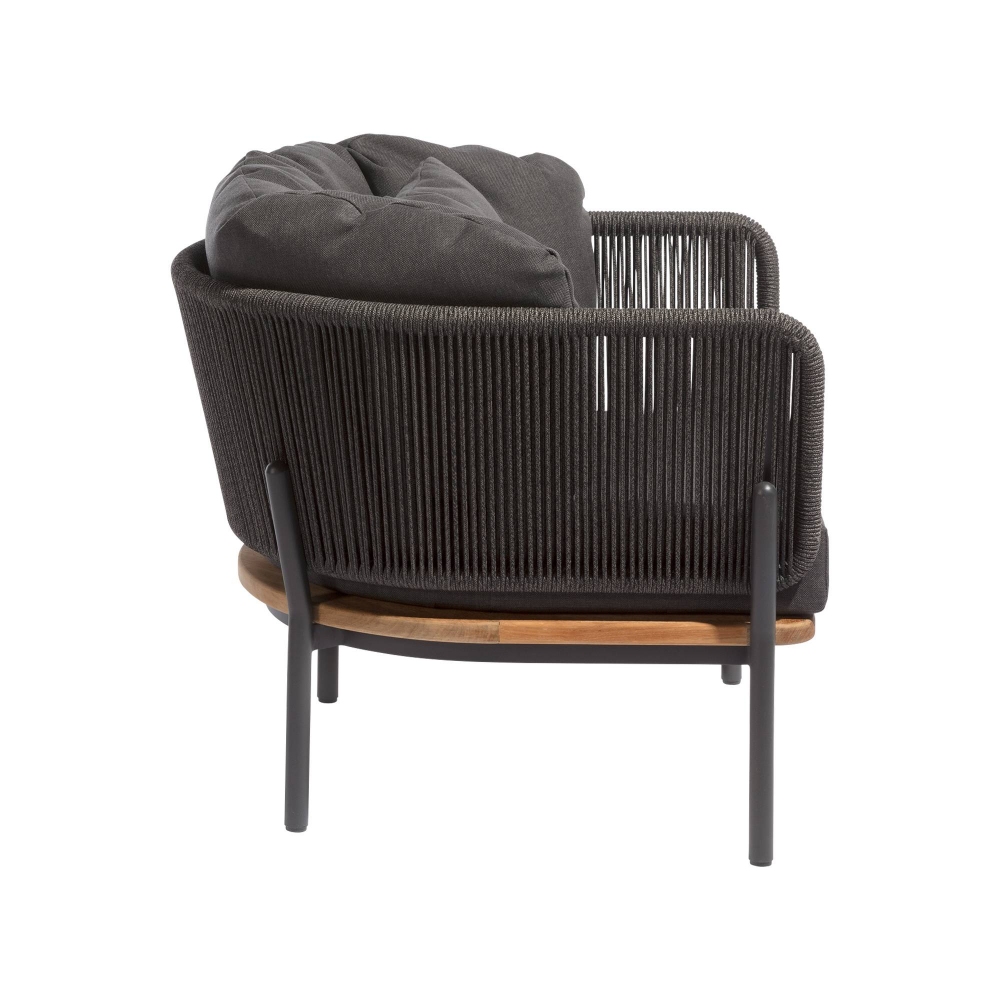 Diphano Omer lounge chair with cushions