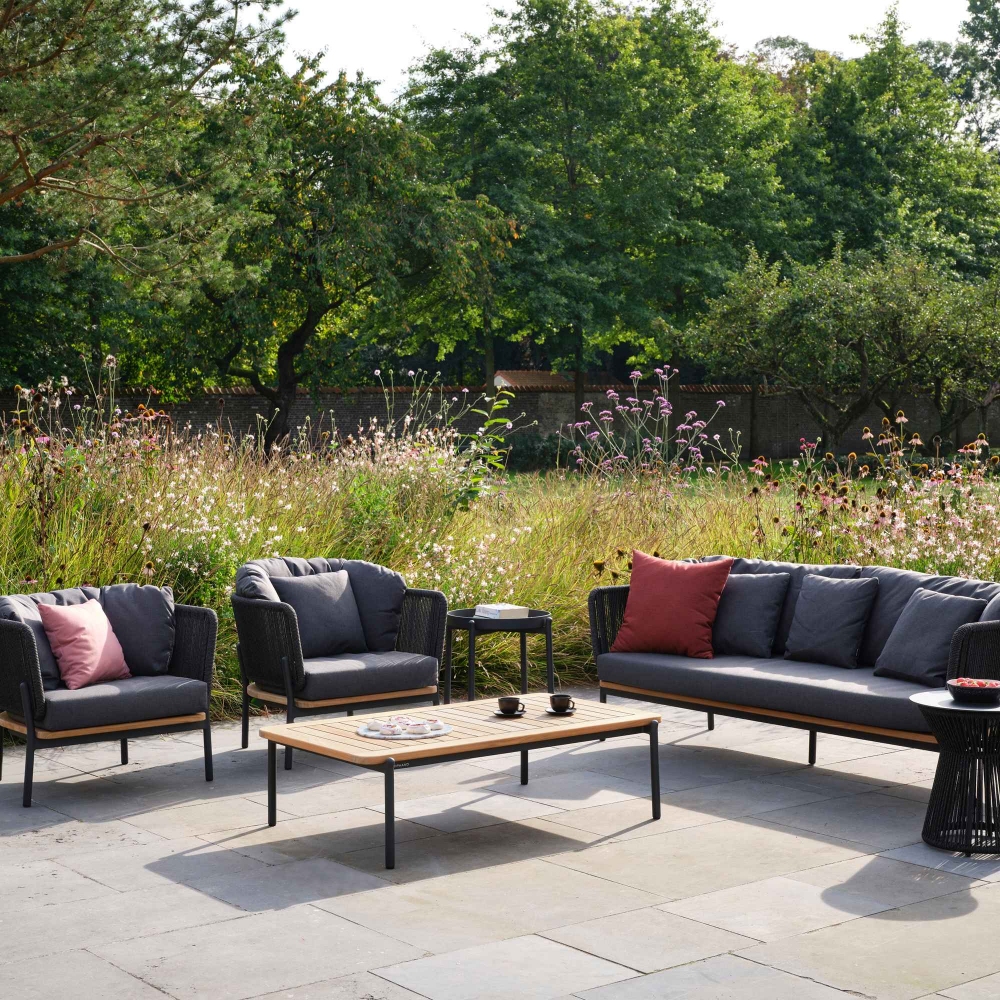 Diphano Omer lounge chair with cushions