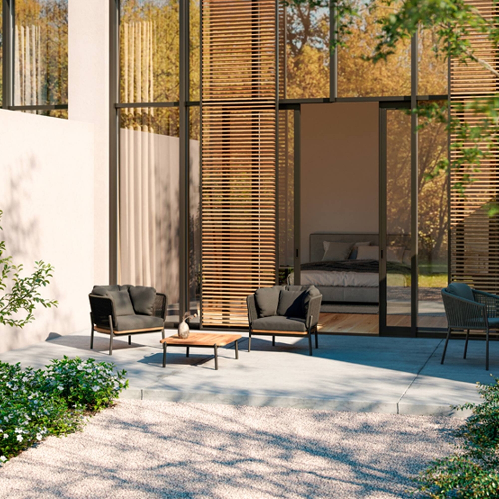 Diphano Omer lounge chair with cushions