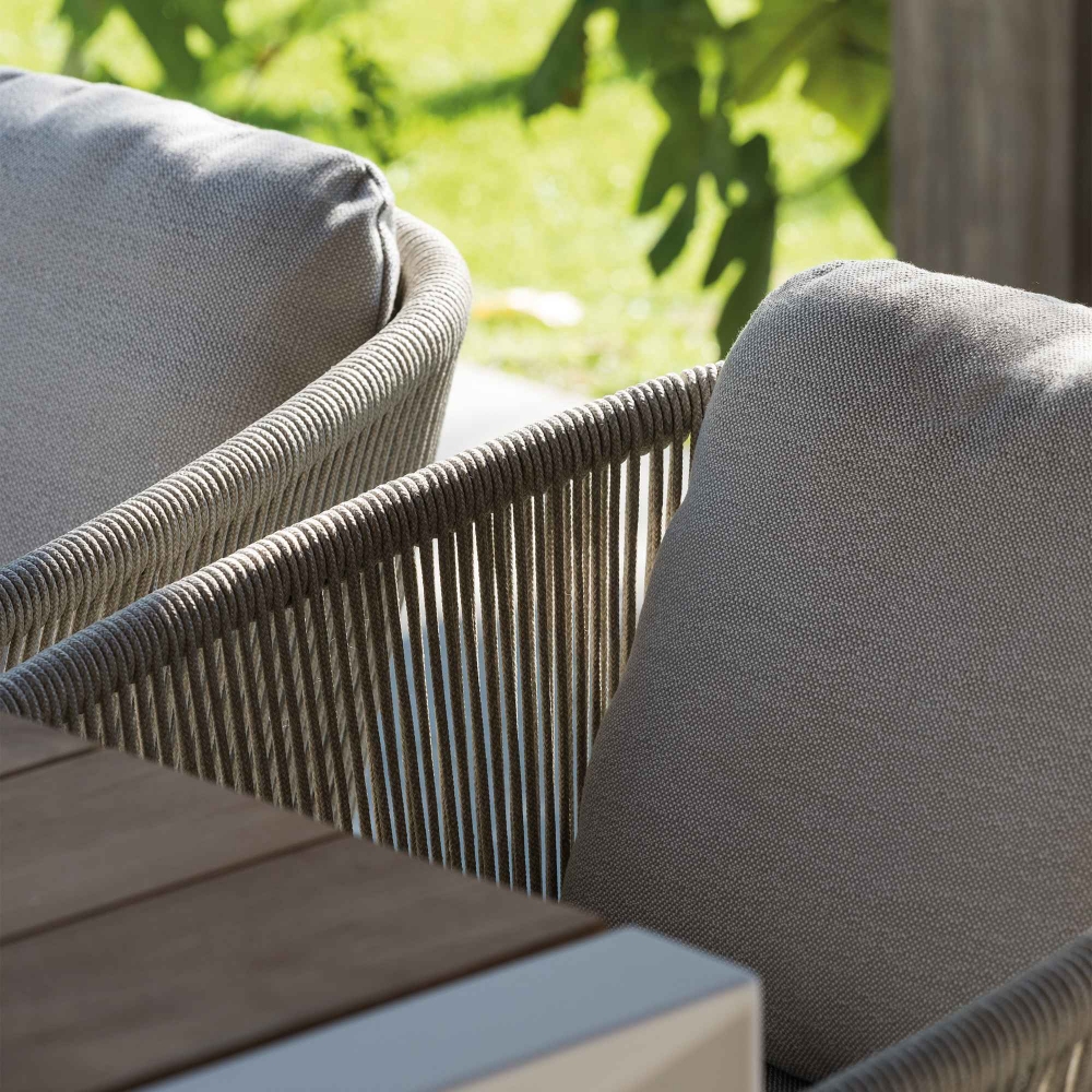 Diphano Omer dining armchair with cushions