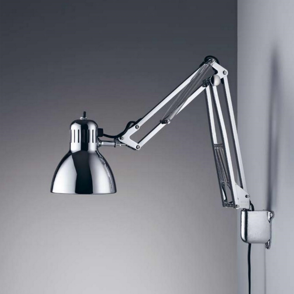 Fontana Arte Naska wall lamp