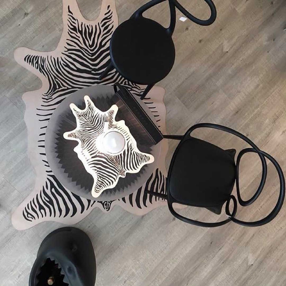 Scopri Sedia Loop With Cushion Indoor e tutta la collezione di Qeeboo su newpop il più innovativo e-commerce di Home Design.