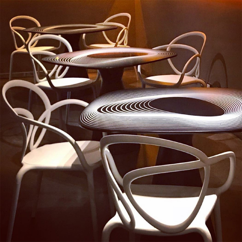 Sedia loop with cushion indoor