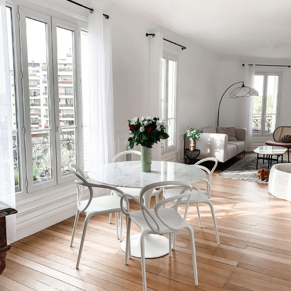 Sedia loop with cushion indoor