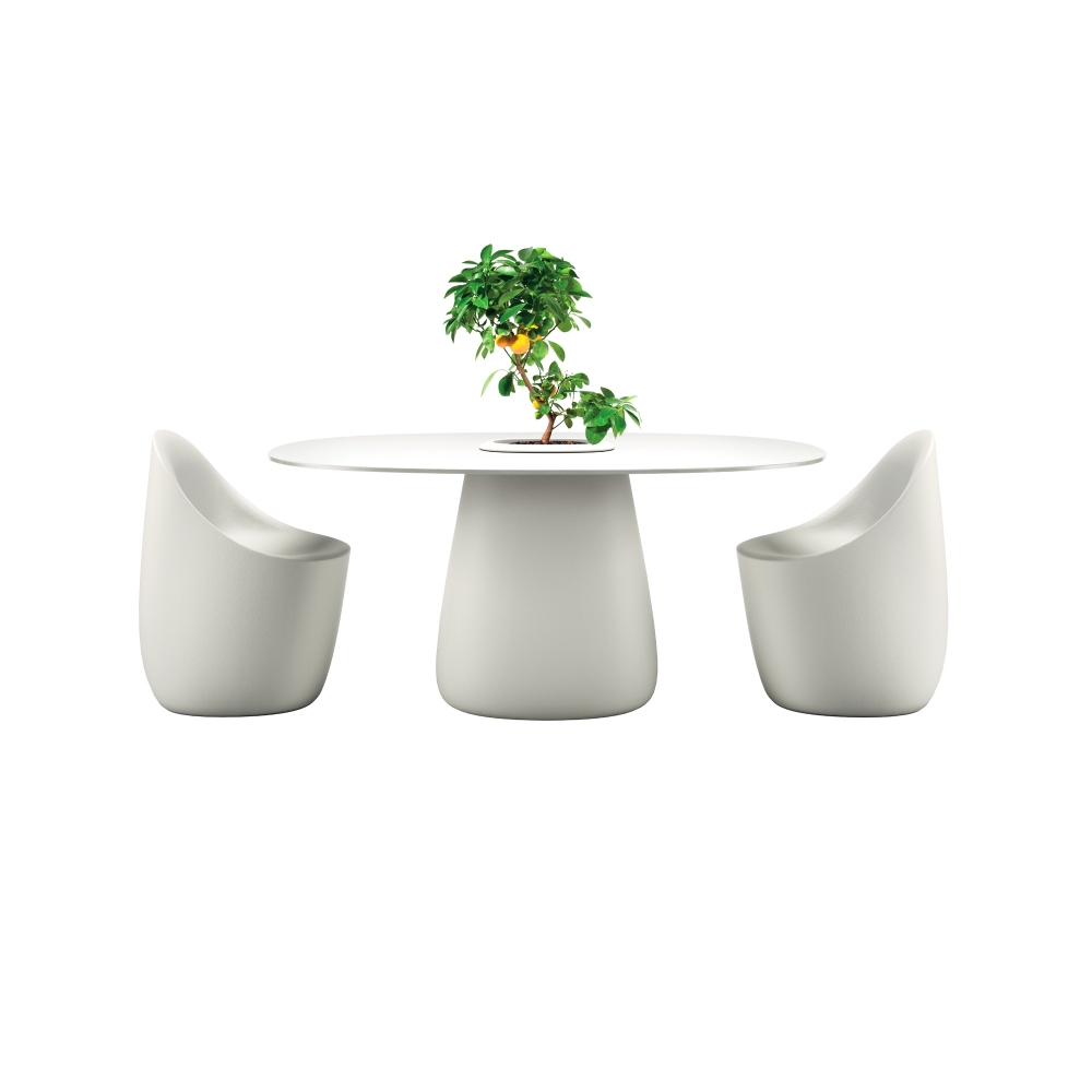 Qeeboo Cobble table 160 cm with a central vase and an HPL top