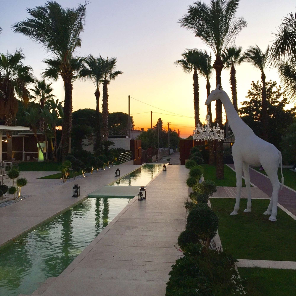 Qeeboo Lampada da terra Giraffe in love XL outdoor