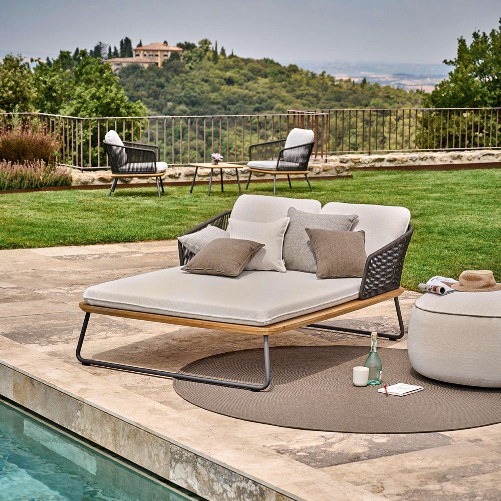 Weishäupl Denia outdoor daybed 180x137x74h cm