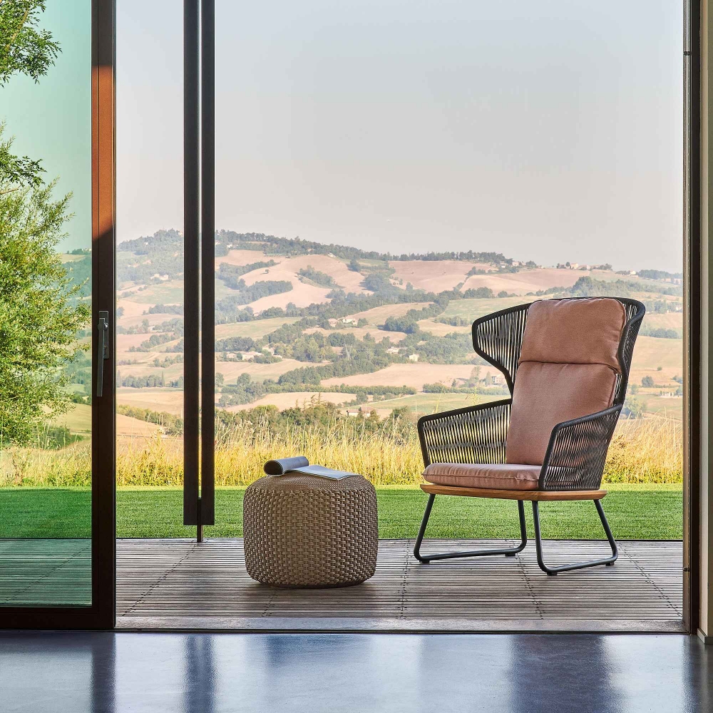 Weishäupl Denia outdoor armchair with high backrest