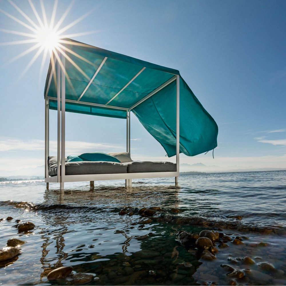 Weishäupl Minu outdoor canopy bed 205x159x160h cm