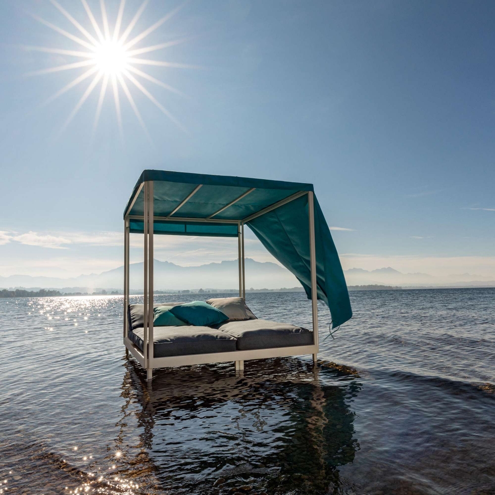 Weishäupl Minu outdoor canopy bed 205x159x160h cm