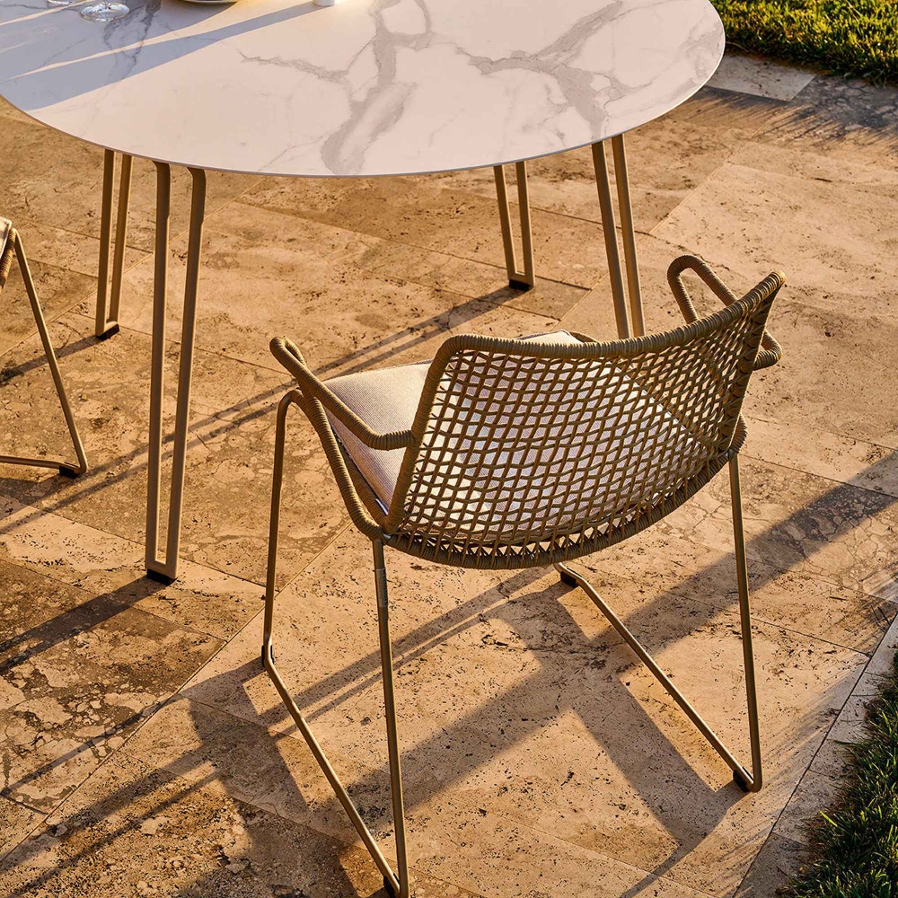 Weishäupl Slope outdoor armchair