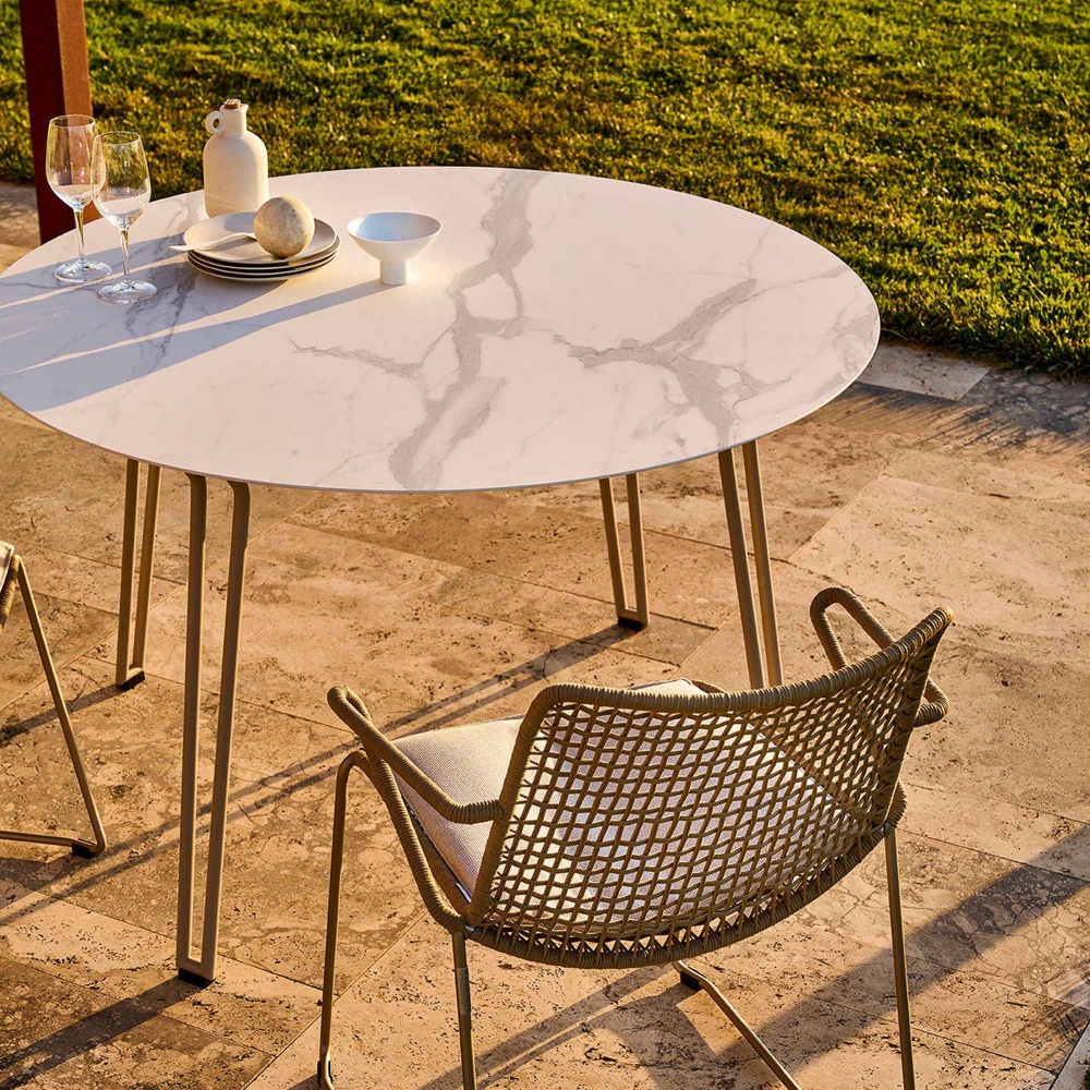 Weishäupl Tavolo rotondo da esterno Slope Ø120x74h cm