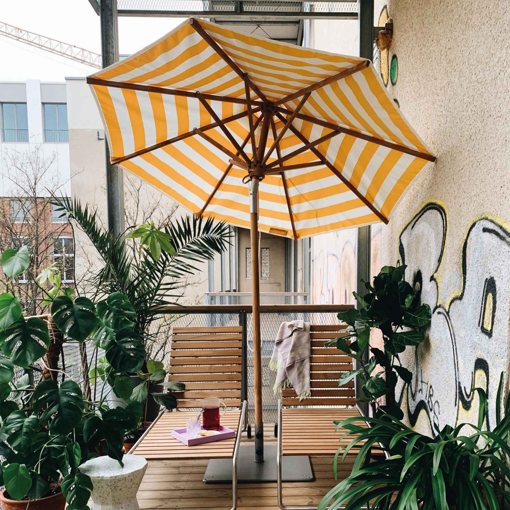 Weishäupl Teak round garden umbrella - Round concrete base included