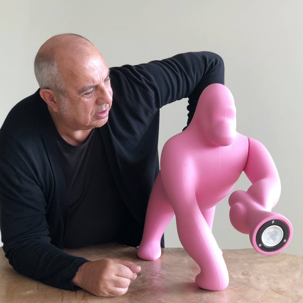 Qeeboo Lampada da tavolo Kong XS