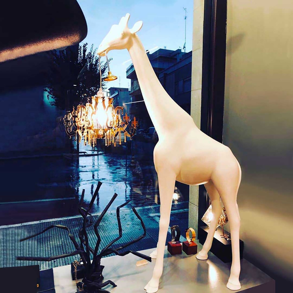 Qeeboo Giraffe in love XS 1 mt floor lamp