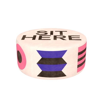 Qeeboo Oggian Sit here...