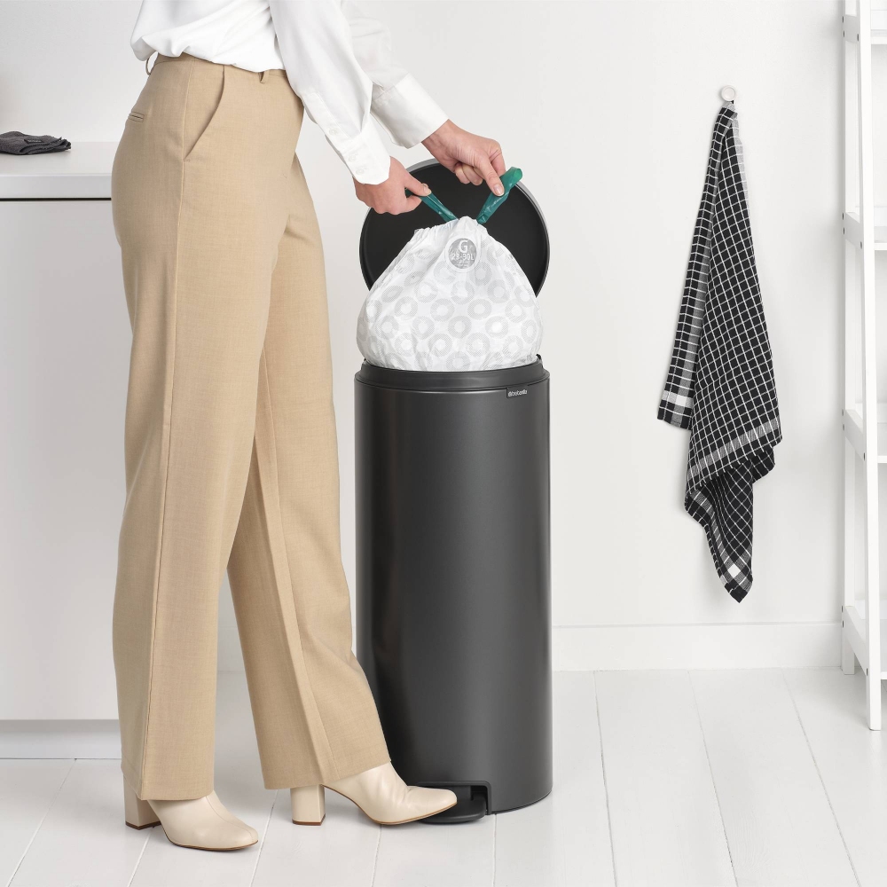 Brabantia NewIcon bin 30 litres
