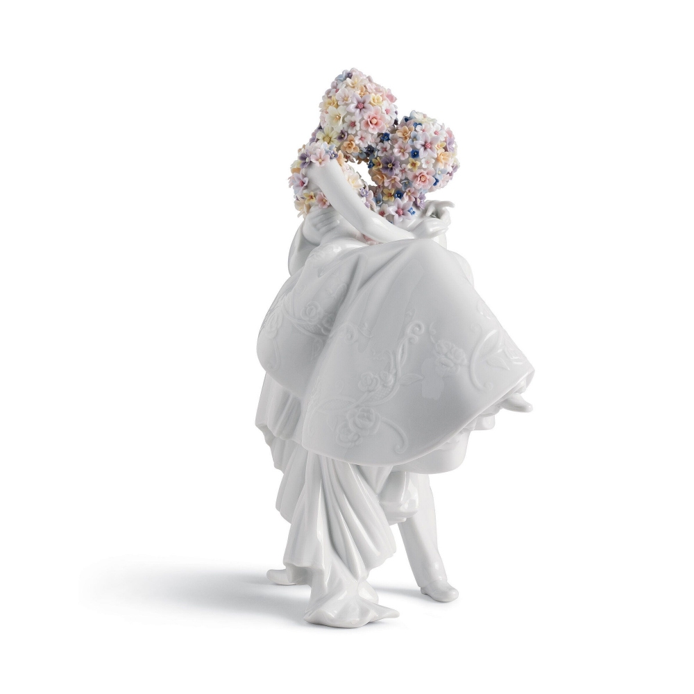 Lladró Love II Couple Figurine