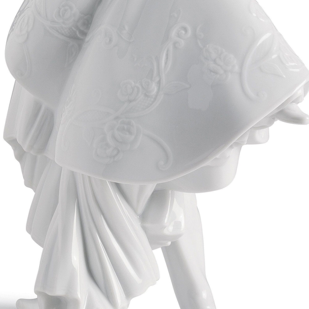 Lladró Love II Couple Figurine