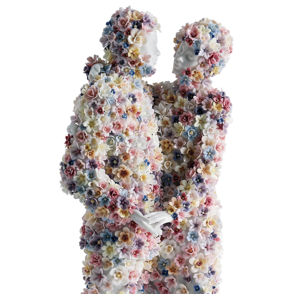 Lladró Love III Couple Sculpture