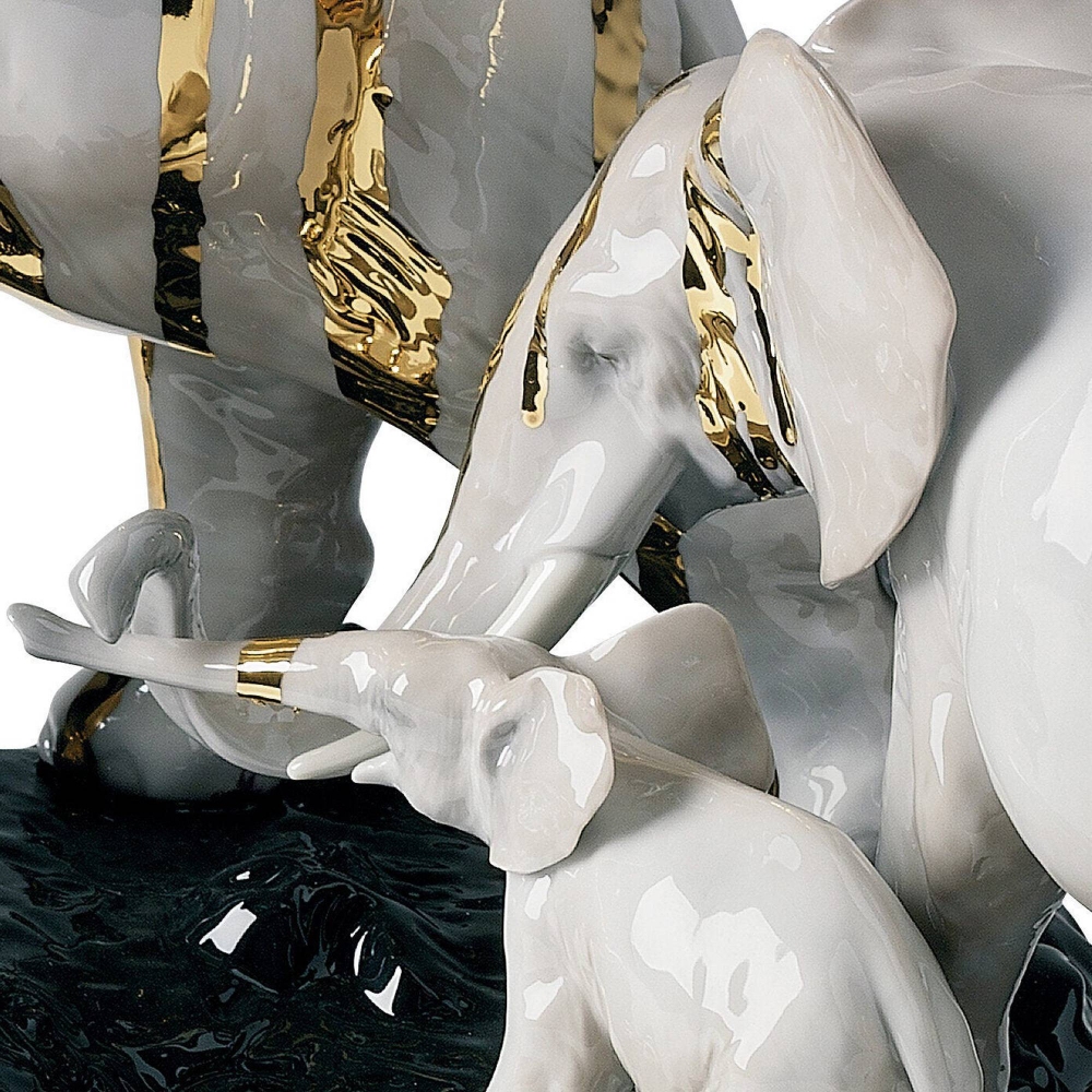 Lladró Celebration Elephants on black rock Figurine