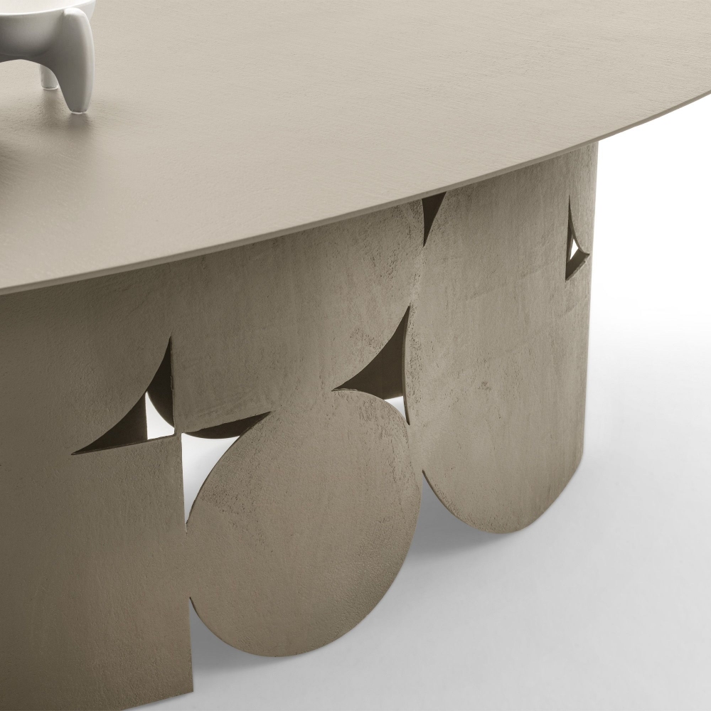 Mogg Shape oval table