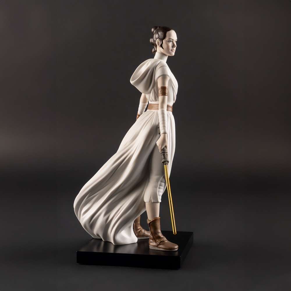 Lladró Rey Figure